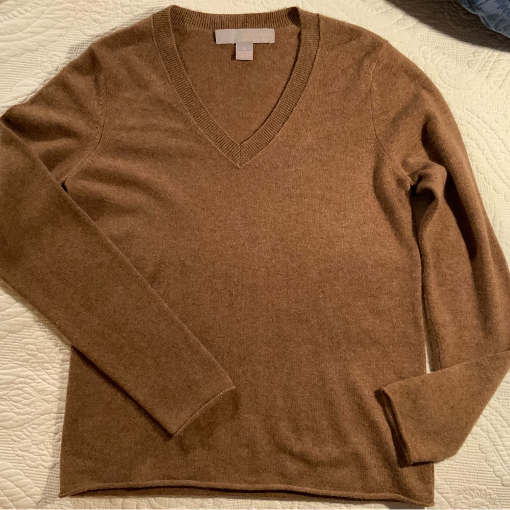 Sophia Milano v-neck Cashmere sweater